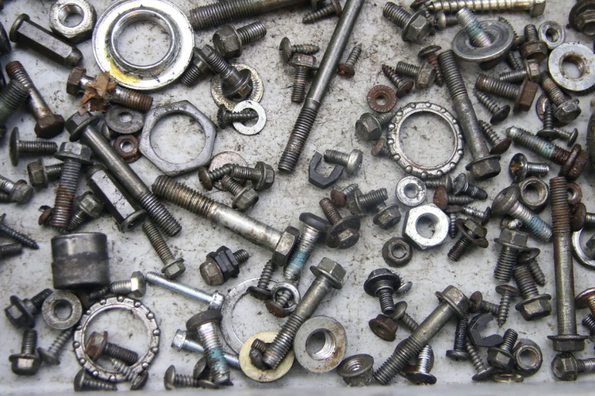 photo de SCREW FASTENER BAG SELECT UP OCTALIS 125 (2007 - 2012) - Zoom on usage condition