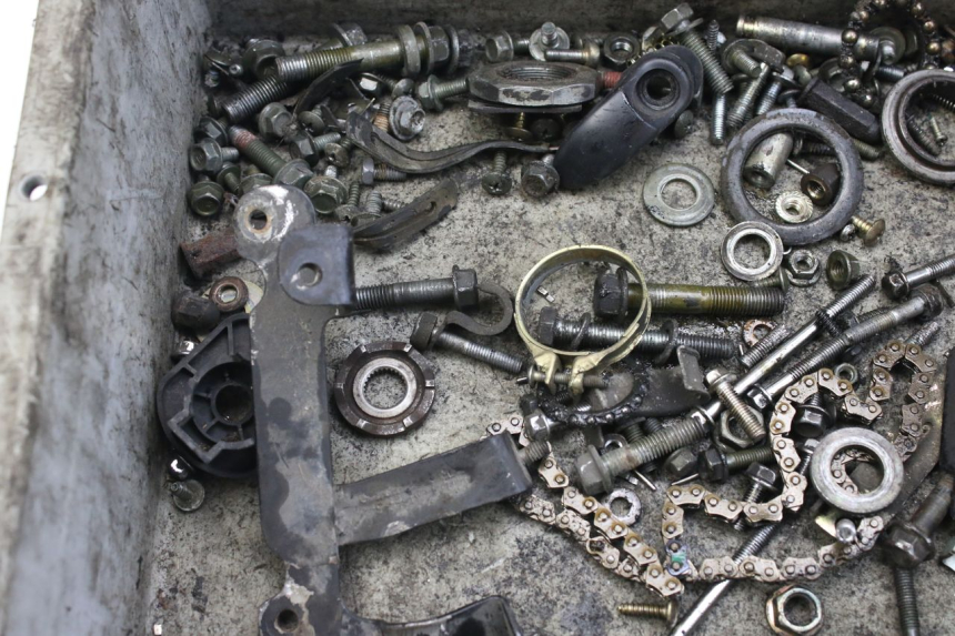 photo de SCREW FASTENER BAG SYM ORBIT 2 4T 50 (2018 - 2022) - Zoom on usage condition