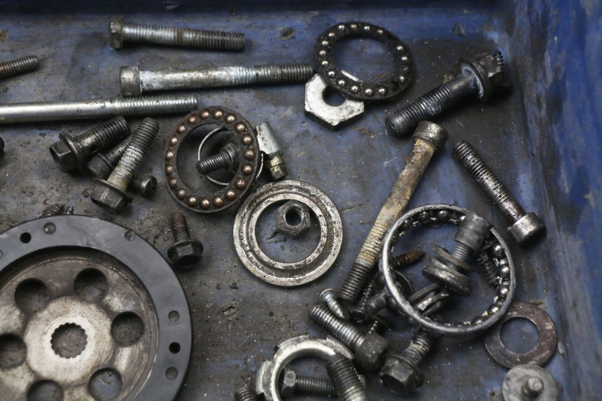 photo de SCREW FASTENER BAG MBK OVETTO 2T 50 (2007 - 2017) - Zoom on usage condition