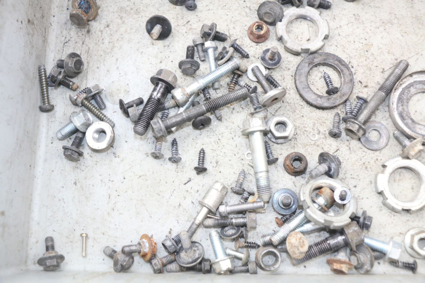 photo de SCREWS BAG MBK OVETTO 4T 50 (2008 - 2016) - Zoom on usage condition