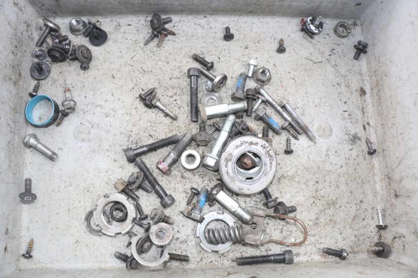 photo de SCREWS BAG MBK OVETTO ONE 2T 50 (2013 - 2017) - Main view