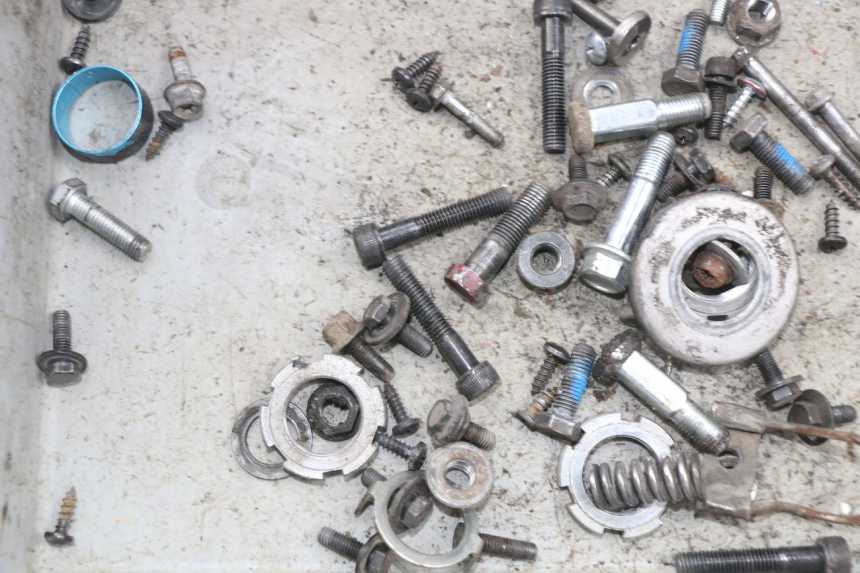 photo de SCREWS BAG MBK OVETTO ONE 2T 50 (2013 - 2017) - Zoom on usage condition