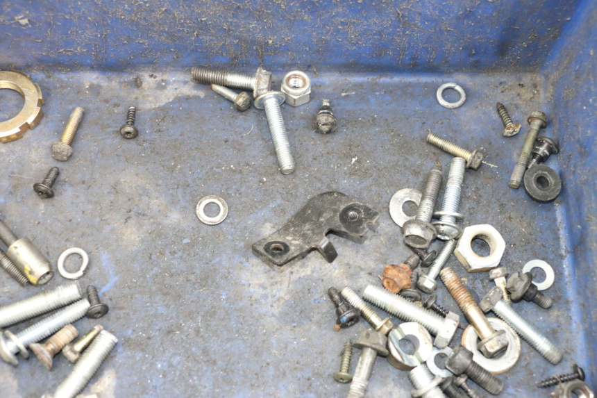 photo de SCREW FASTENER BAG PEUGEOT CITYSTAR 50 (2013 - 2017) - Alternative perspective