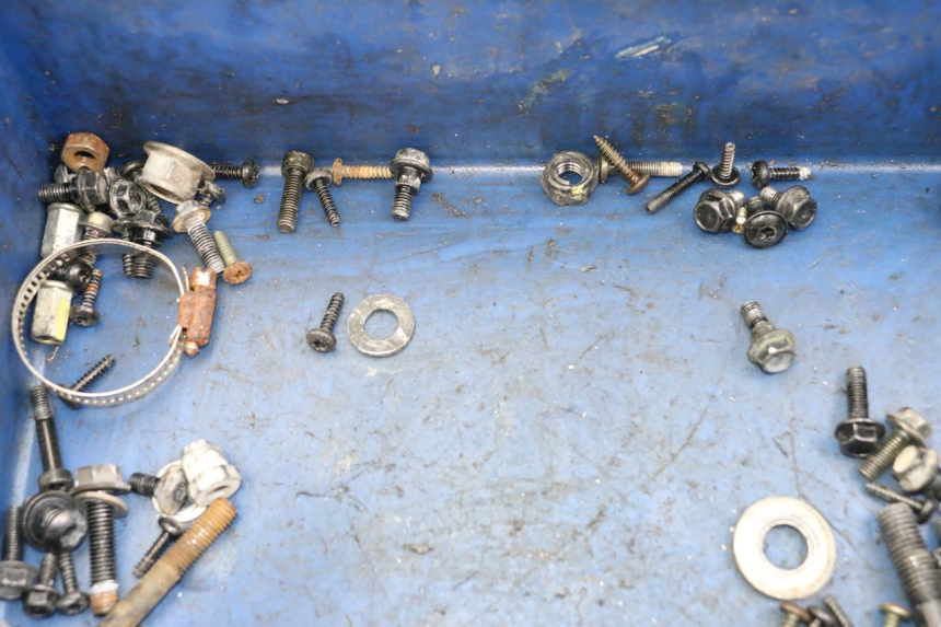 photo de SCREW FASTENER BAG PEUGEOT KISBEE 4T 50 (2018 - 2022) - Alternative perspective