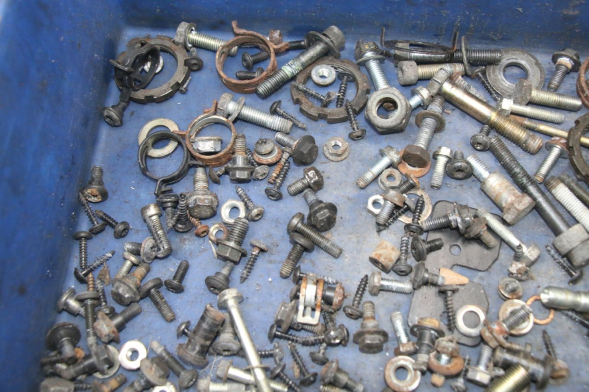 photo de SCREWS BAG PEUGEOT SATELIS COMPRESSOR K15 125 (2006 - 2009) - Component detail