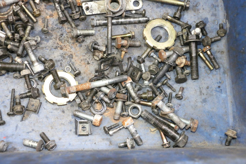 photo de SCREWS BAG PEUGEOT SPEEDFIGHT 3 LC 2T 50 (2009 - 2015) - Zoom on usage condition