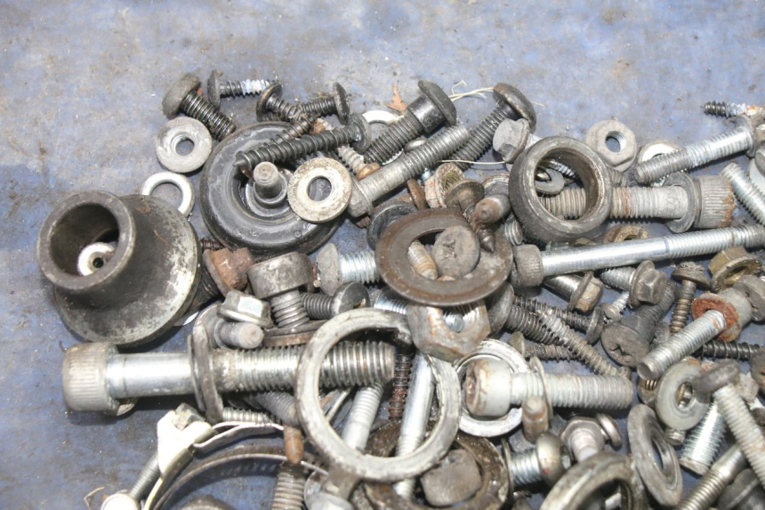 photo de SCREWS BAG PIAGGIO VESPA GRANTURISMO 125 (2003 - 2007) - Component detail