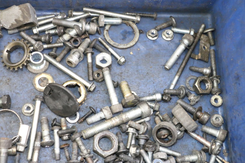 photo de SCREWS BAG PIAGGIO VESPA GRANTURISMO 200 (2004 - 2005) - Technical close-up