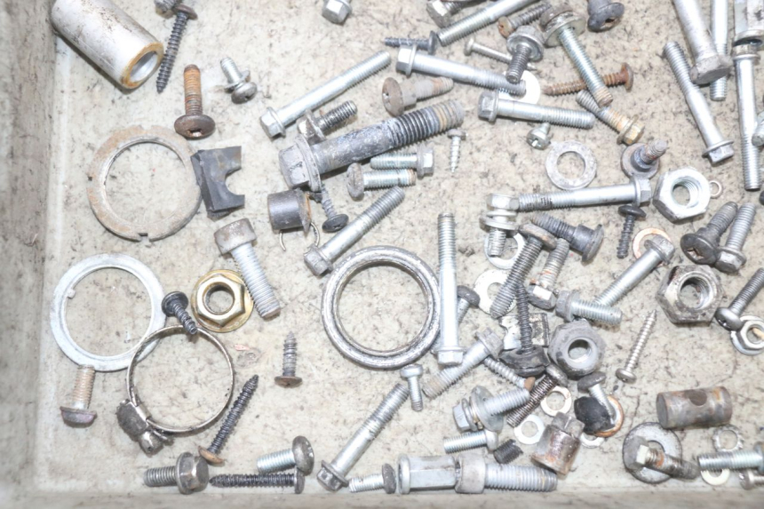 photo de SCREW FASTENER BAG PIAGGIO VESPA LX 2T 50 (2005 - 2013) - Alternative perspective