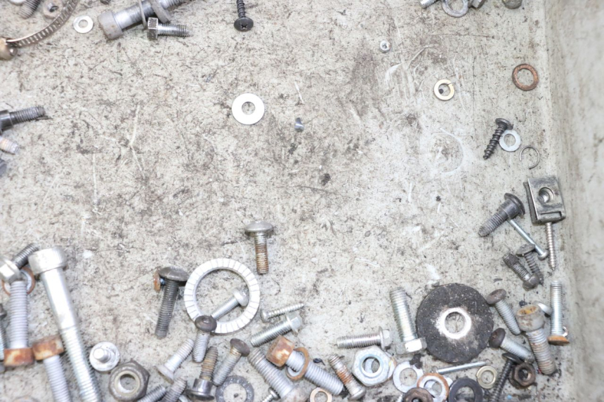 photo de SCREWS BAG PIAGGIO VESPA LX IE 125 (2010 - 2012) - Zoom on usage condition