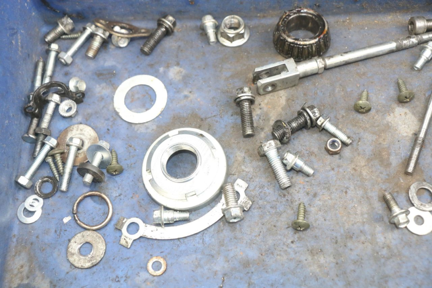 photo de SCREW FASTENER BAG YCF R-START 125 - Alternative perspective