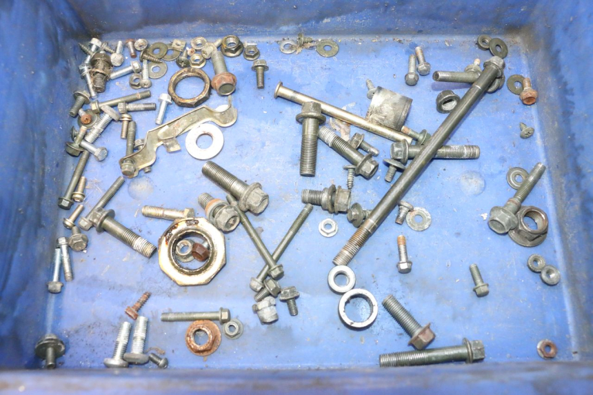 photo de SCREWS BAG YIYING RETRO 125 (2008 - 2018) - Component detail