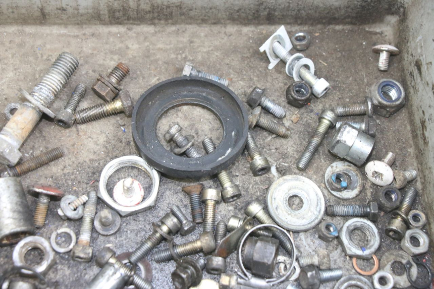 photo de SCREW FASTENER BAG GILERA RK 50 (1996 - 1999) - Alternative perspective