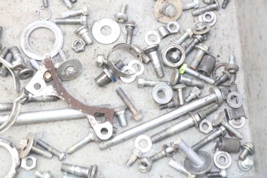 photo de SCREW FASTENER BAG SUZUKI RM-Z RMZ 250 (2010 - 2016) - Alternative perspective