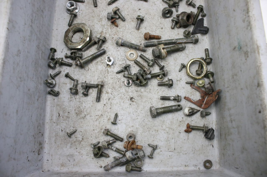 photo de SCREW FASTENER BAG TNT MOTOR ROMA 10' 2T 50 (2011 - 2018) - Zoom on usage condition