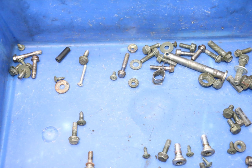photo de SCREW FASTENER BAG TNT MOTOR ROMA 10' 2T 50 (2011 - 2018) - Zoom on usage condition