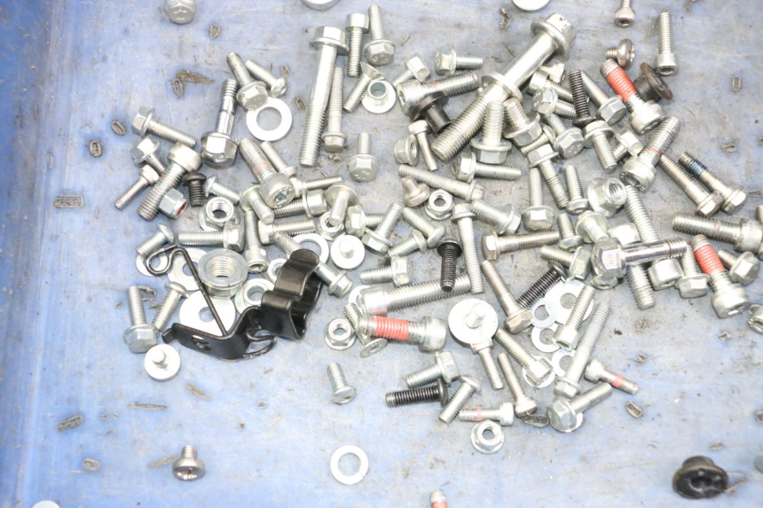 photo de SCREWS BAG ROYAL ENFIELD SCRAM 411 (2022 - 2024) - Component detail