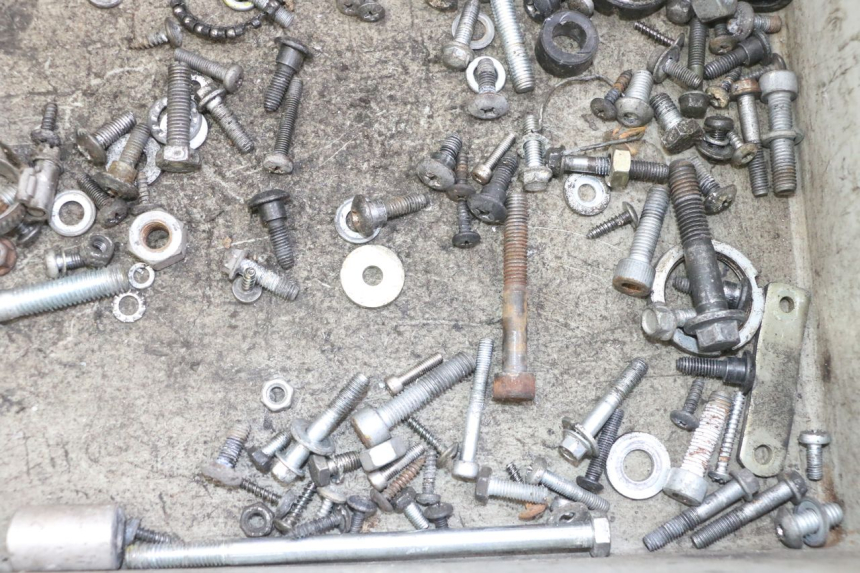 photo de SCREWS BAG GILERA RUNNER SL 50 (2006 - 2009) - Zoom on usage condition