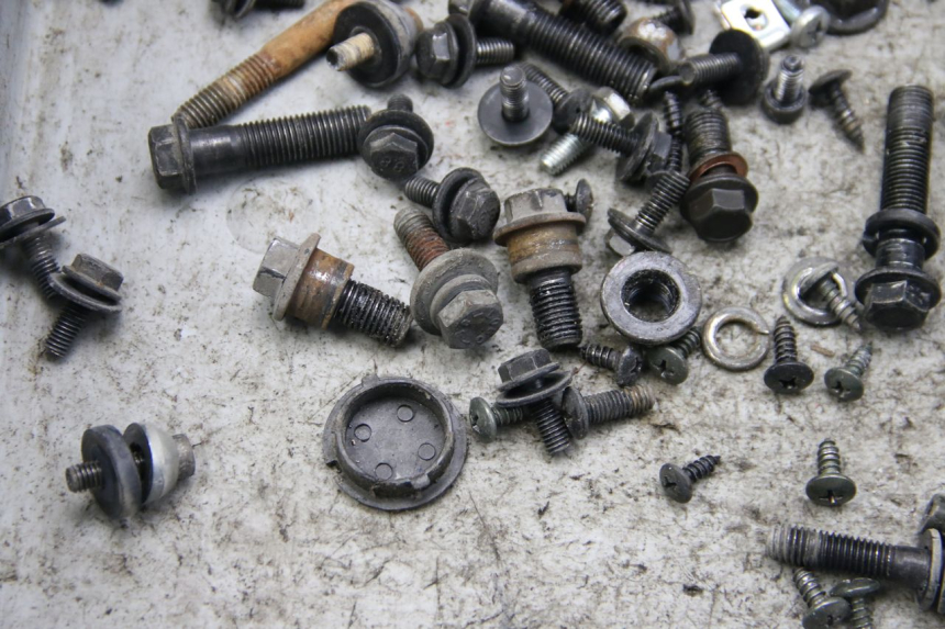 photo de SCREW FASTENER BAG LVNENG S5 1 (2019 - 2023) - Component detail