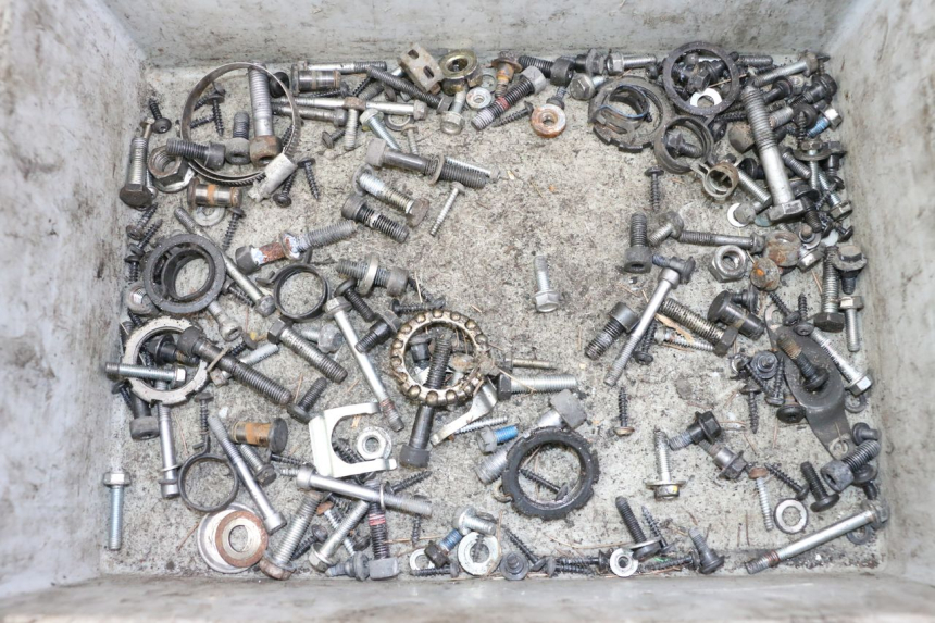 photo de SCREWS BAG PEUGEOT SATELIS 125 (2013 - 2018) - Main view