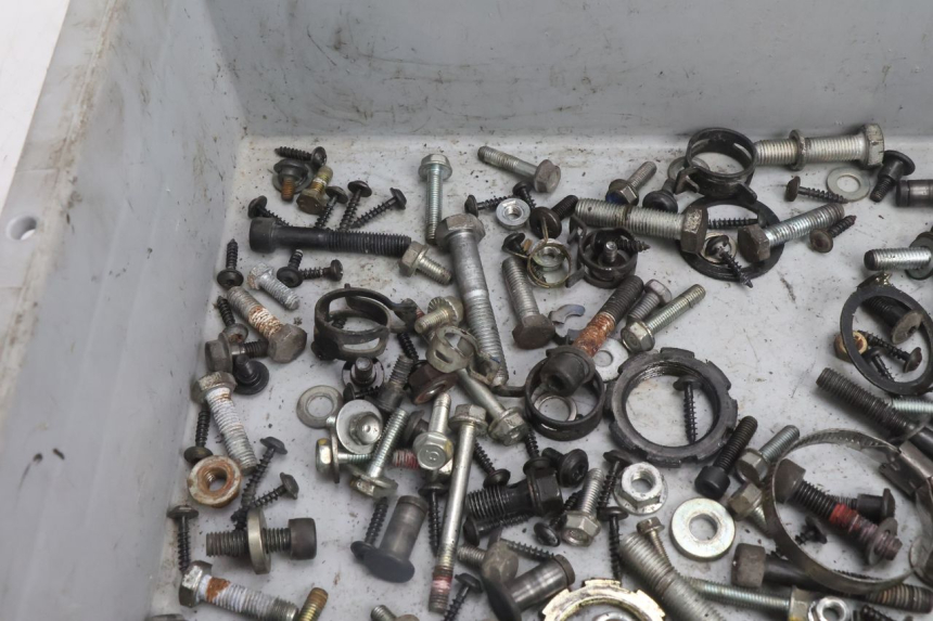 photo de SCREWS BAG PEUGEOT SATELIS 125 (2013 - 2018) - Product overview