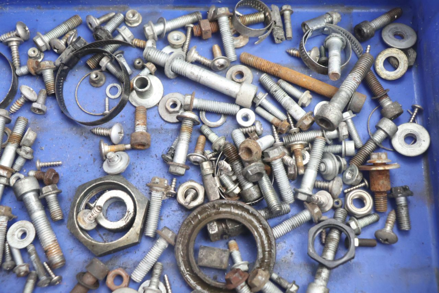 photo de SCREWS BAG APRILIA SCARABEO GT 125 (1999 - 2007) - Zoom on usage condition