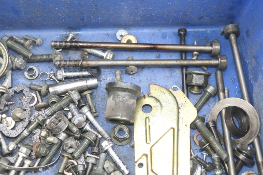 photo de SCREW FASTENER BAG APRILIA SCARABEO LIGHT 125 (2007 - 2011) - Alternative perspective