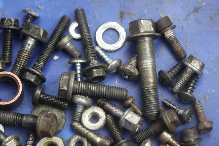 photo de SCREWS BAG YAMAHA SLIDER 50 (1999 - 2004) - Zoom on usage condition