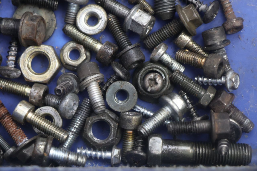 photo de SCREWS BAG YAMAHA SLIDER 50 (1999 - 2004) - Technical close-up