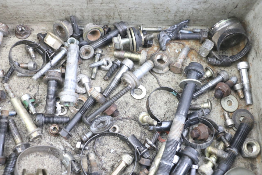 photo de SCREW BAG TRIUMPH SPEED TRIPLE T301 900 (1994 - 1996) - Alternative perspective