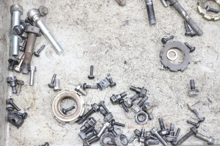 photo de SCREWS BAG PEUGEOT SPEEDFIGHT 4 4T EFI 50 (2021 - 2025) - Alternative perspective