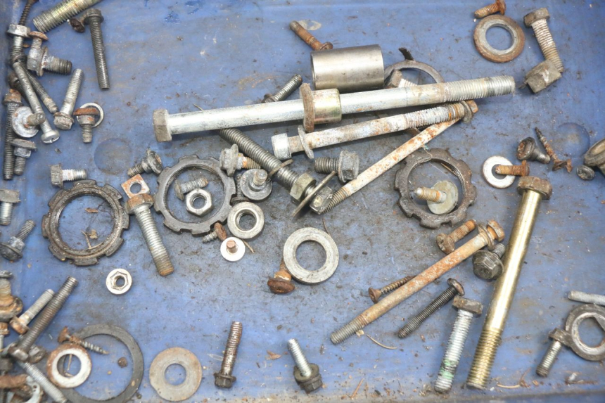 photo de SCREW FASTENER BAG PEUGEOT SPEEDFIGHT LC 50 (1996 - 2002) - Zoom on usage condition