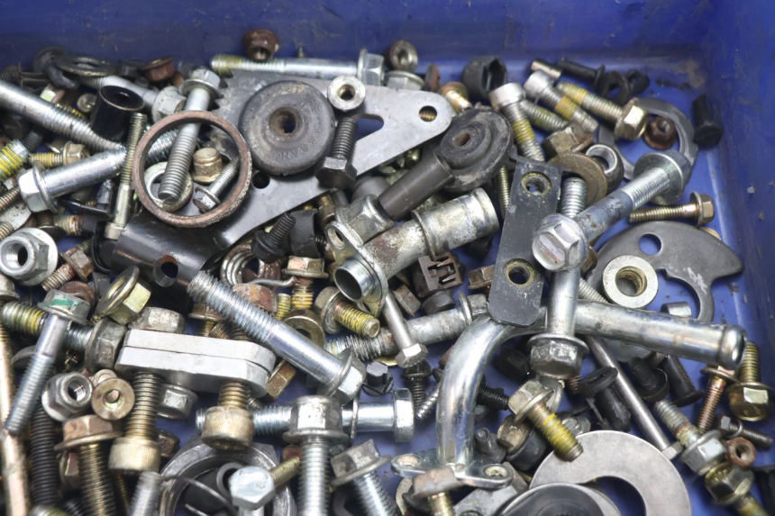 photo de SCREWS BAG CAN-AM SPYDER RS 1000 (2008 - 2012) - Zoom on usage condition