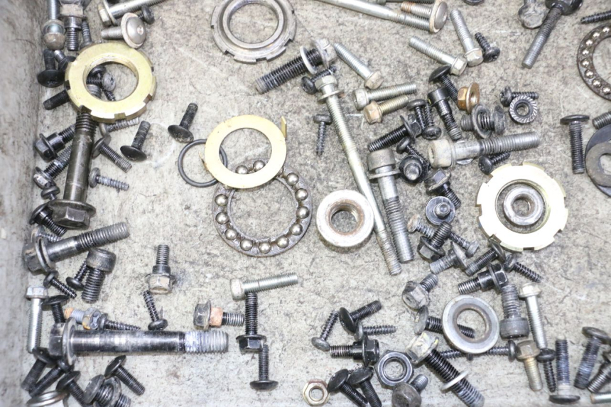 photo de SCREWS BAG PEUGEOT STREETZONE I NAKED 2T 50 (2018 - 2020) - Alternative perspective