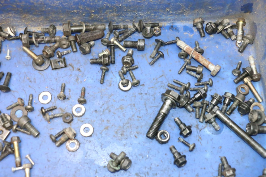 photo de SCREWS BAG PEUGEOT STREETZONE NAKED 2T 50 (2014 - 2018) - Zoom on usage condition