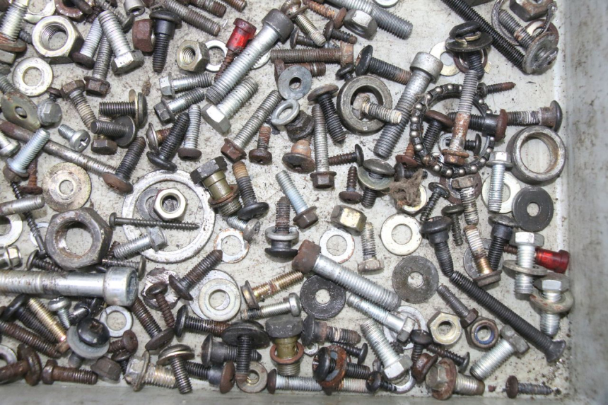 photo de SCREWS BAG PIAGGIO SUPER LX 125 (2000 - 2003) - Technical close-up