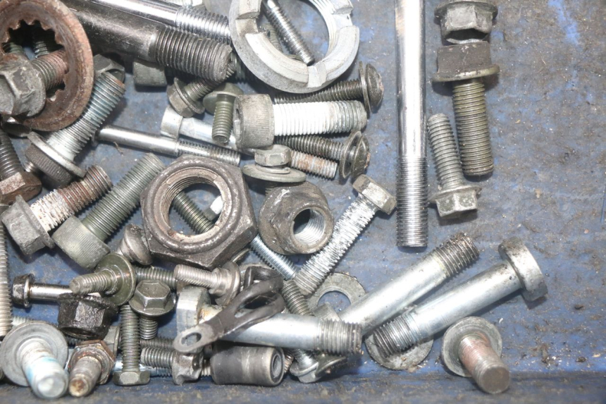 photo de SCREW FASTENER BAG SUZUKI SV N 650 (1999 - 2002) - Technical close-up