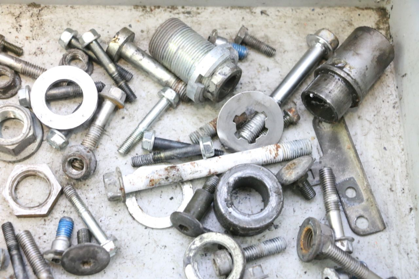 photo de SCREWS BAG SUZUKI SV S 650 (2003 - 2009) - Product overview