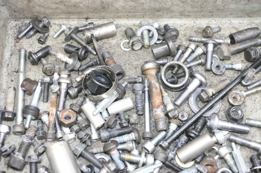 photo de SCREW FASTENER BAG YAMAHA TDM ABS 900 (2002 - 2014) - Zoom on usage condition