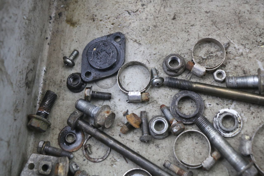 photo de SCREWS BAG SUZUKI TS X 80 (1984 - 1988) - Component detail