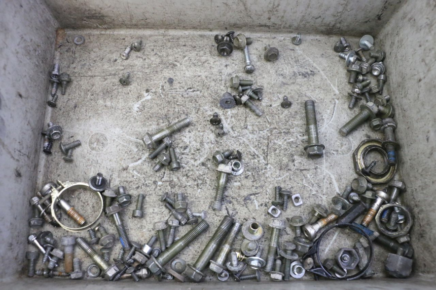 photo de SCREW FASTENER BAG PEUGEOT TWEET 4T 50 (2018 - 2022) - Main view