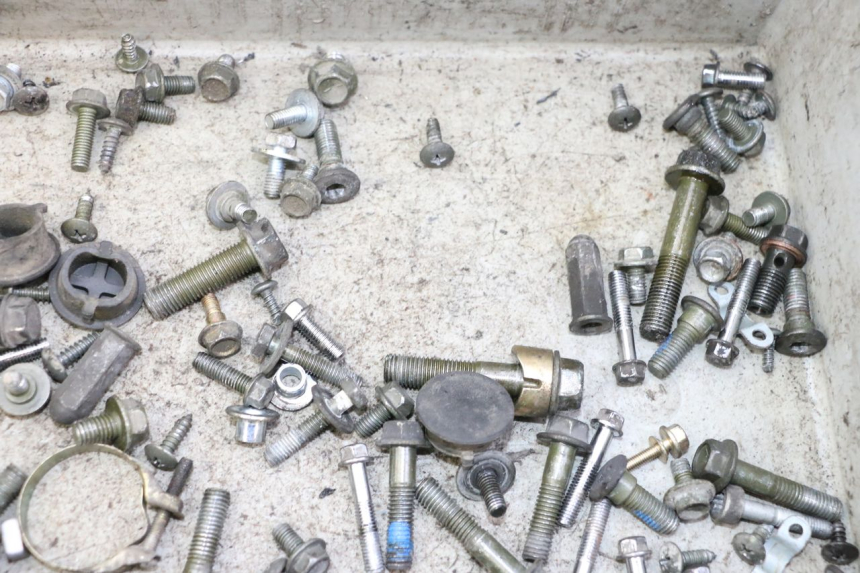 photo de SCREWS BAG PEUGEOT TWEET PRO CARGO 50 (2018 - 2022) - Technical close-up