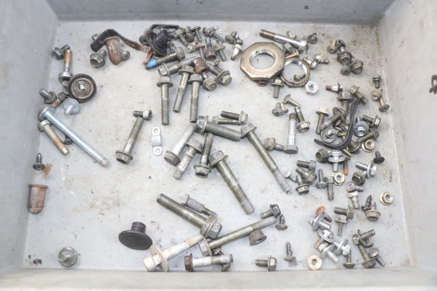 photo de SCREW FASTENER BAG PEUGEOT TWEET 125 (2010 - 2017) - Main view