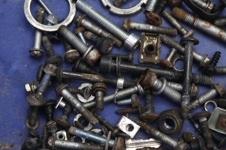 photo de SCREWS BAG PIAGGIO TYPHOON 50 (2000 - 2009) - Component detail