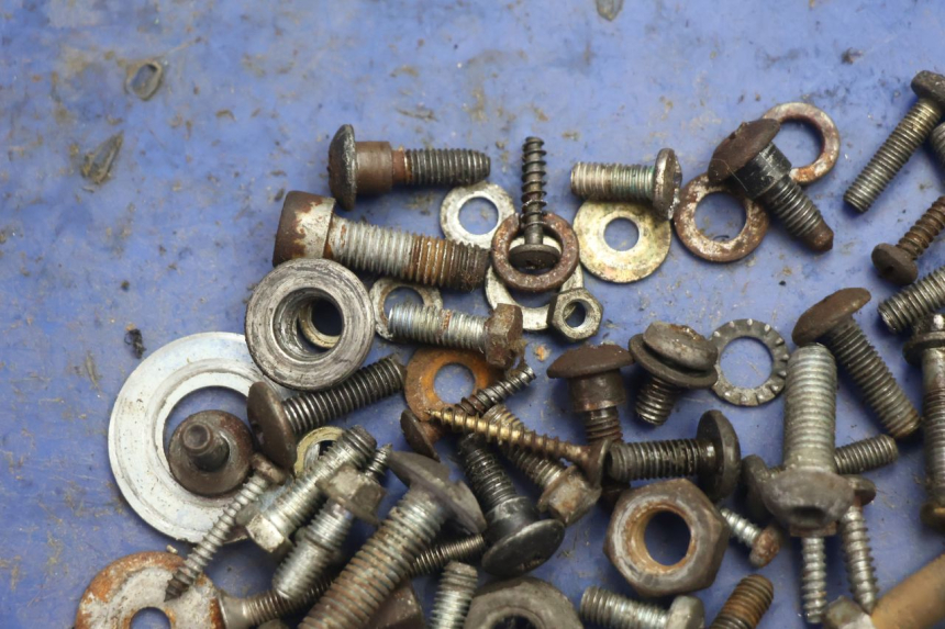 photo de SCREWS BAG PIAGGIO TYPHOON 50 (2000 - 2009) - Component detail