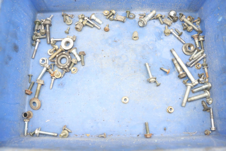 photo de SCREW FASTENER BAG PEUGEOT V-CLIC VCLIC 50 (2007 - 2013) - Main view