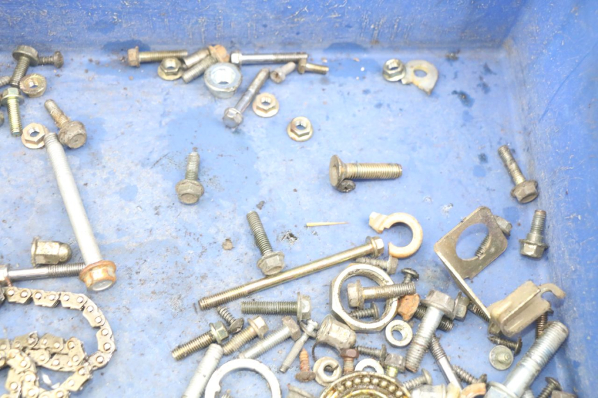 photo de SCREW FASTENER BAG PEUGEOT V-CLIC VCLIC 50 (2007 - 2013) - Zoom on usage condition