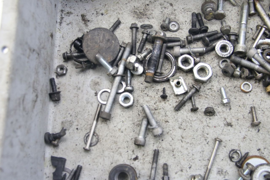 photo de SCREW FASTENER BAG PIAGGIO VESPA S 2T 50 (2007 - 2014) - Zoom on usage condition