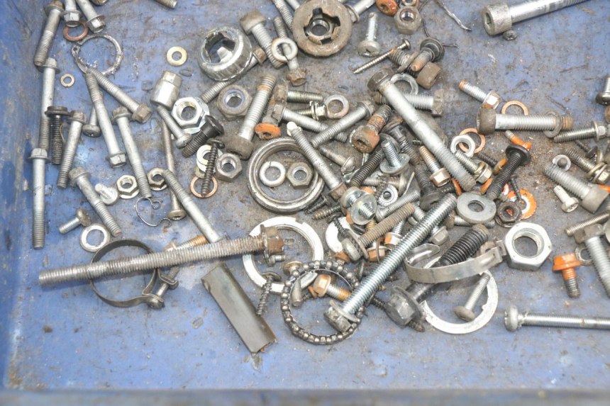 photo de SCREW FASTENER BAG PIAGGIO VESPA S 2T 50 (2007 - 2014) - Zoom on usage condition