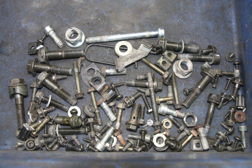 photo de SCREW FASTENER BAG PEUGEOT VIVACITY NEW 2T 50 (2008 - 2017) - Main view